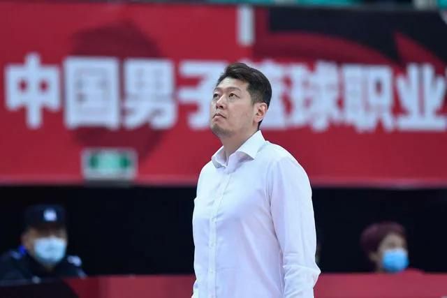 引诱已婚男h刺激高辣出轨